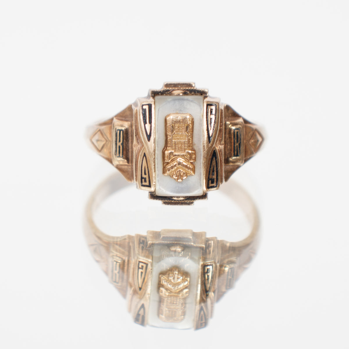 Josten 10K Gold & Mother of Pearl Class of 