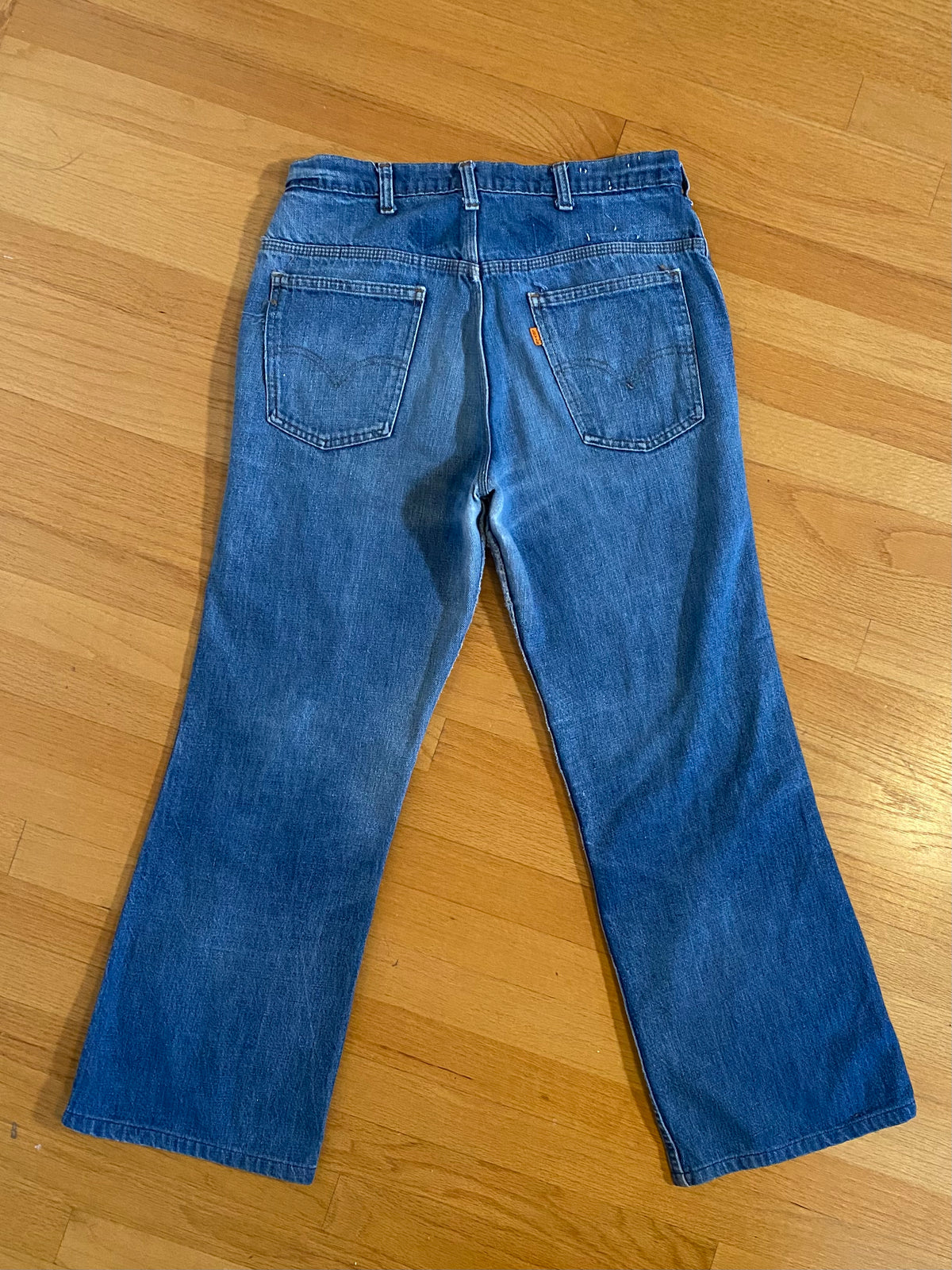 haj nøjagtigt Afgang til Levi's Orange Tab Wide Leg Jeans (33”W) | Mercy Vintage
