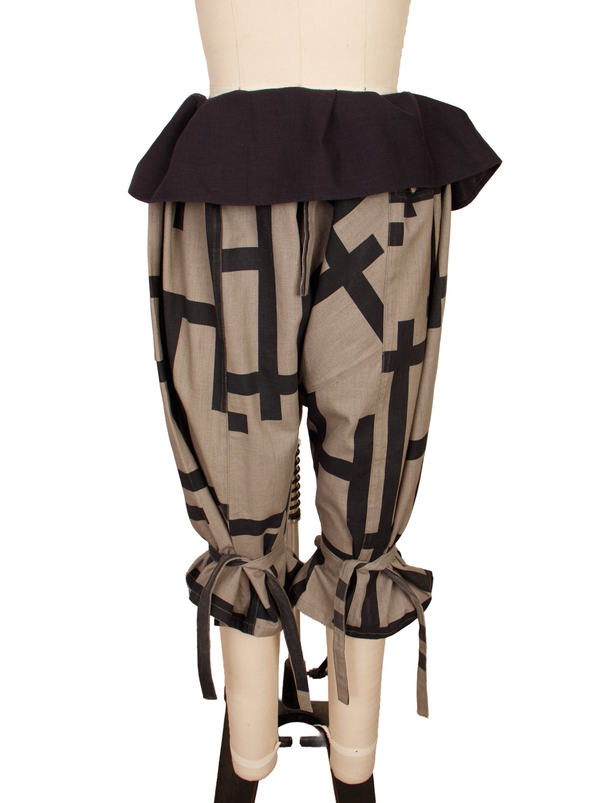 Sou Sou Hakama Tie Printed Pants