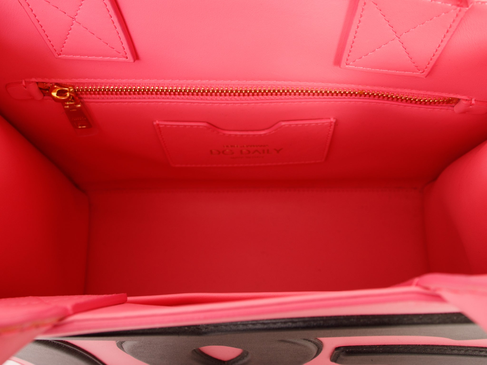 Dolce & Gabbana Pink DG Daily Shopper