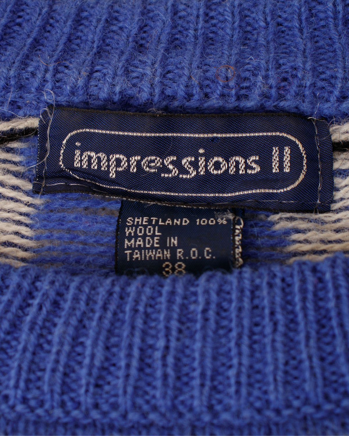 Impressions II Intarsia Sheep Pattern Sweater