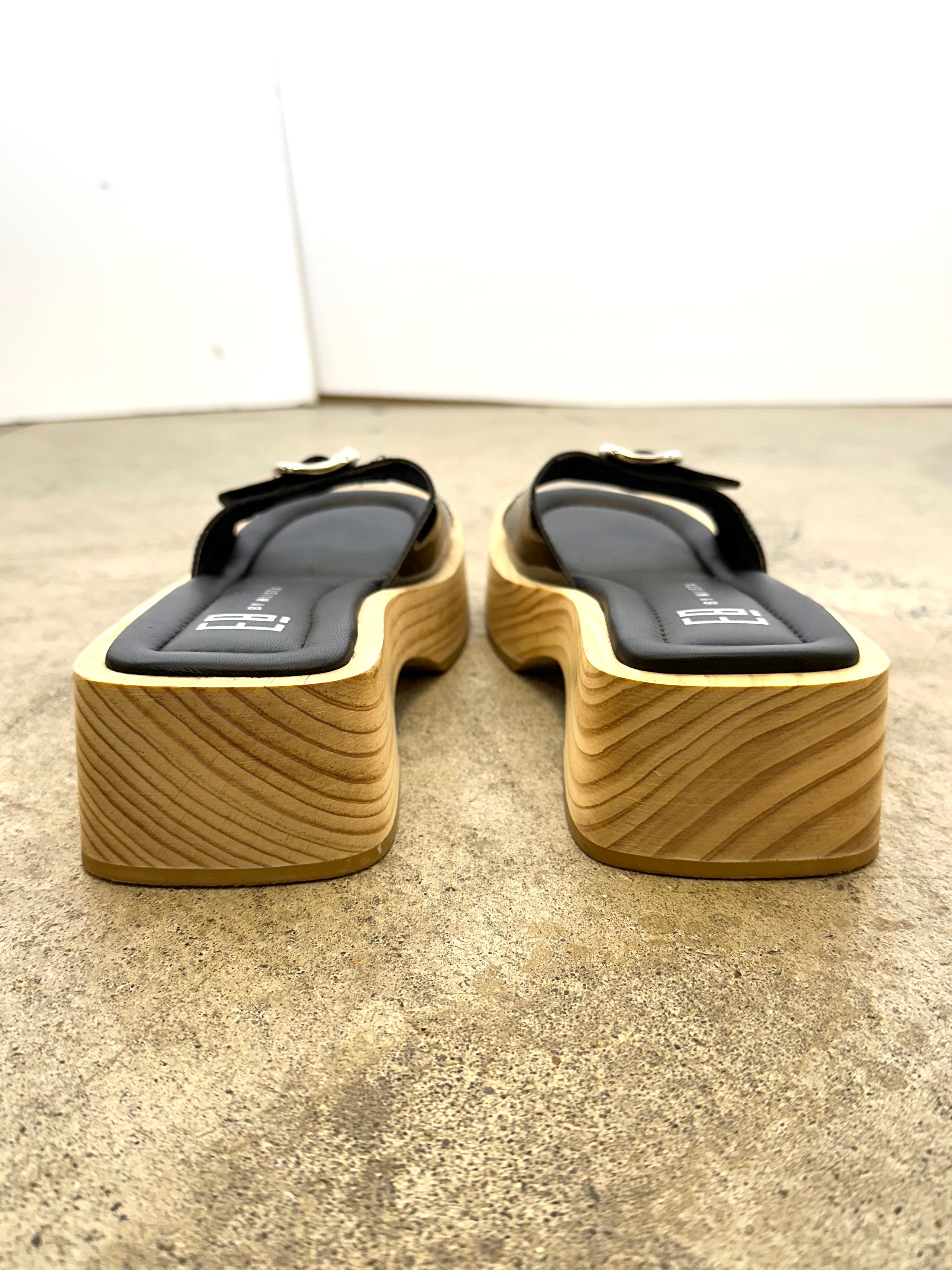 E8 Miista Platform Buckle Sandals | Mercy Vintage