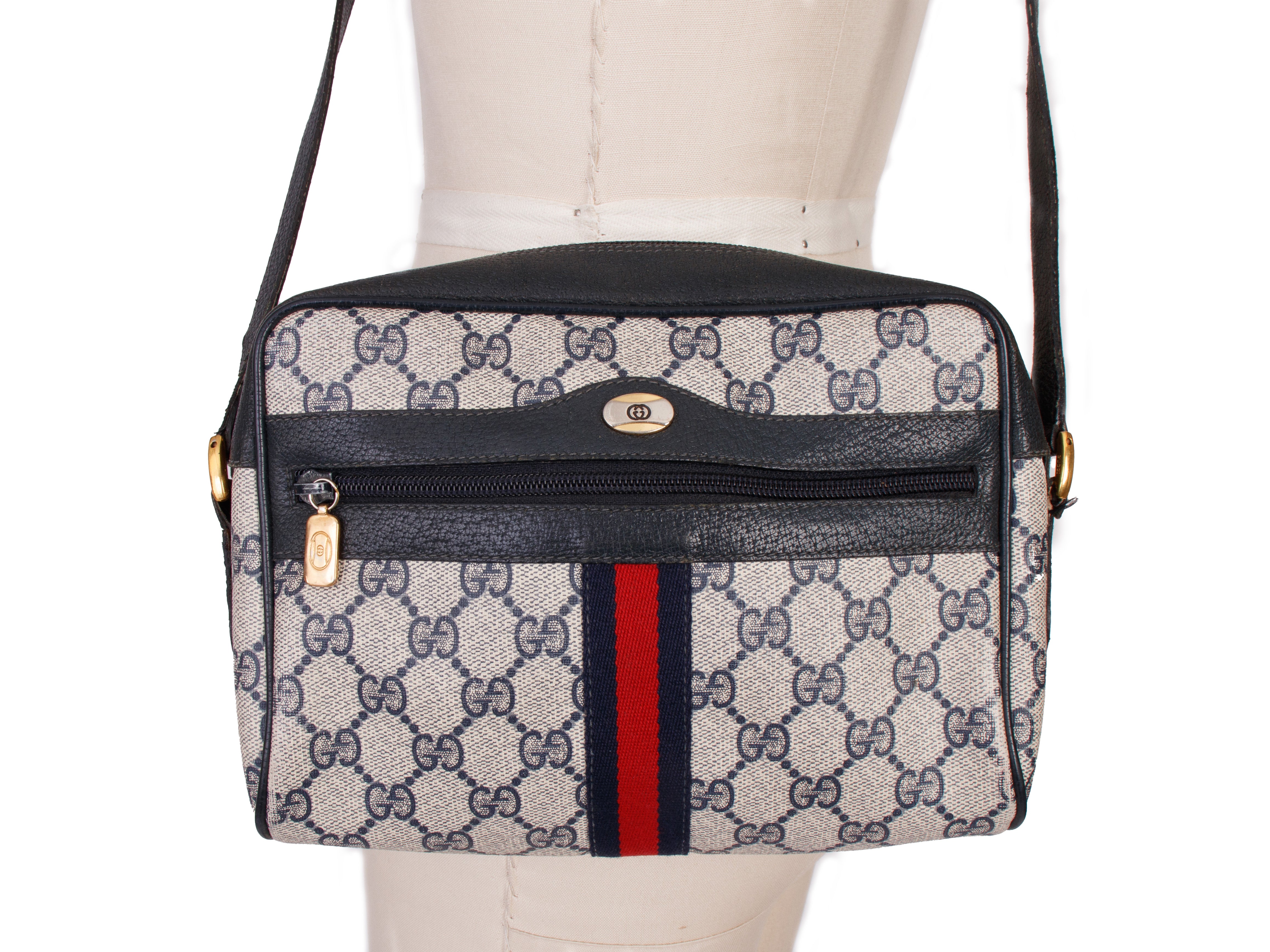 【GUCCI】GG SUPREME CROSSBODY BAG Gucci GG Supreme Monogram Web Flat Messenger Crossbody Bag