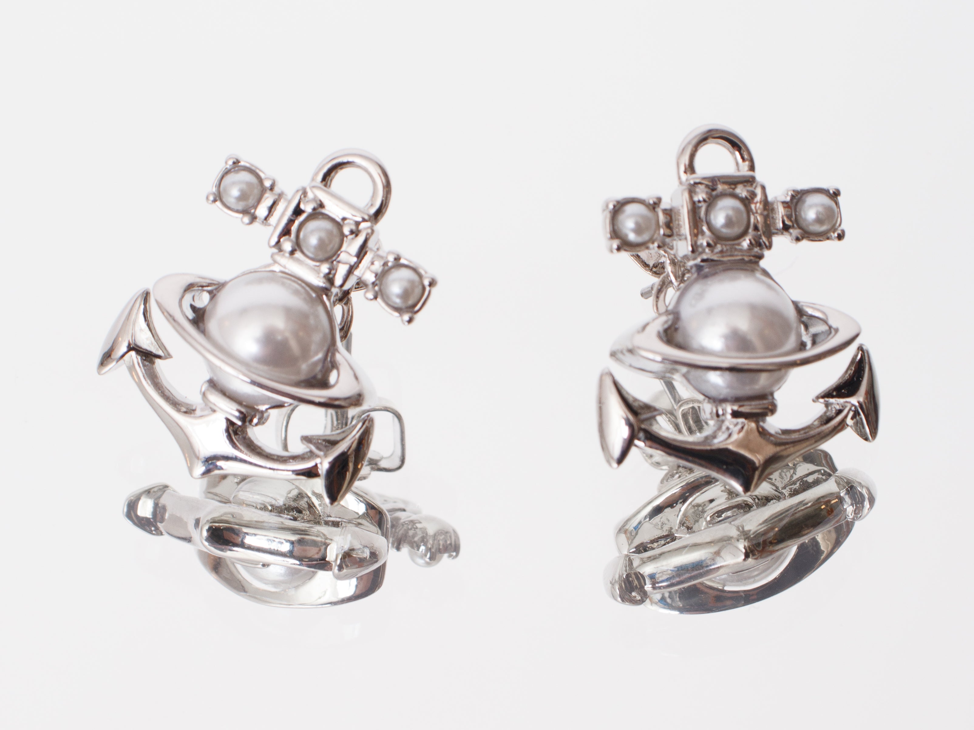 油彩『Vivien』 Vivienne Westwood SOLID ORB Earrings Silver From Japan | eBay