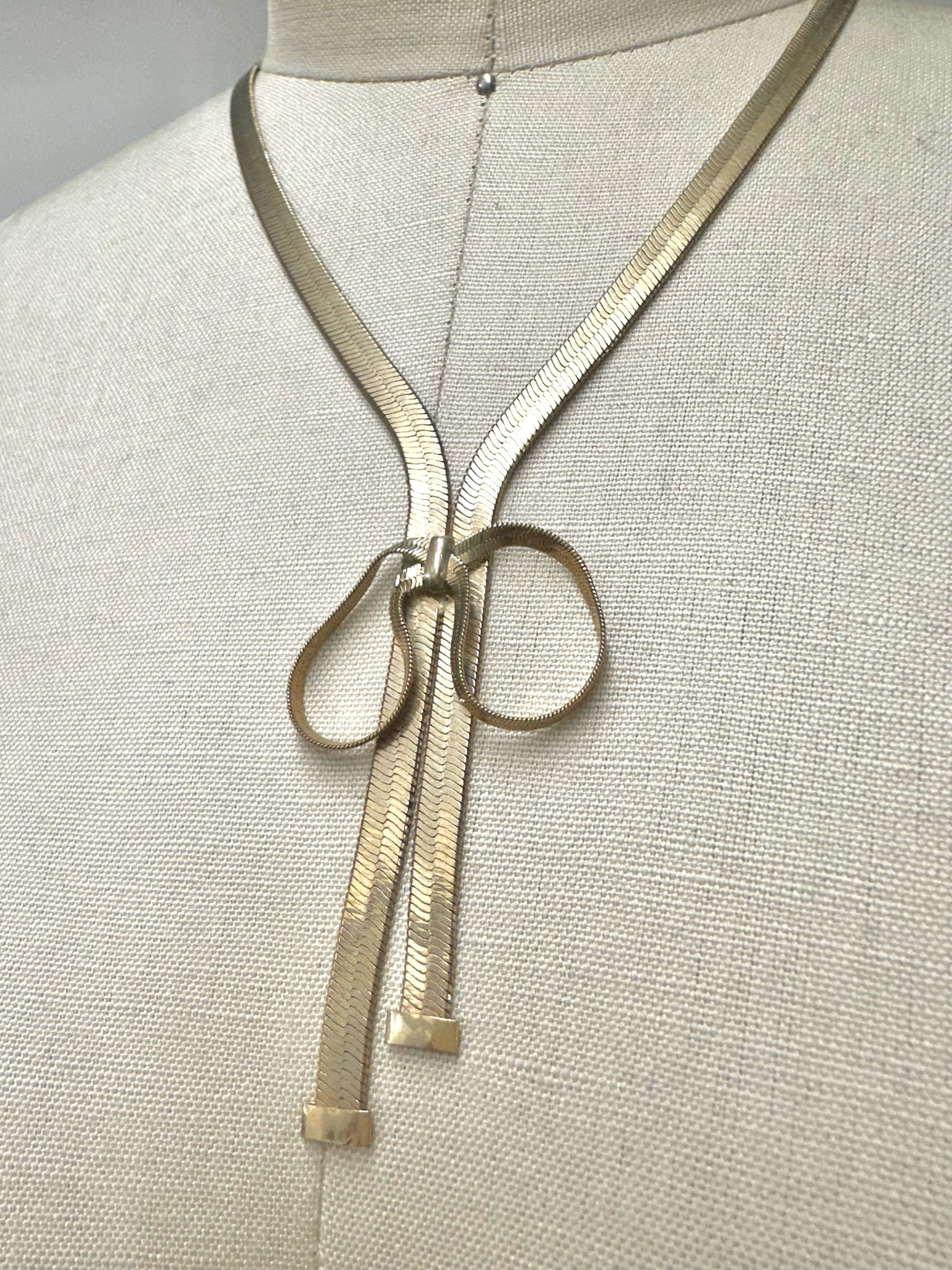 10k Gold Herringbone Chain Bow Necklace