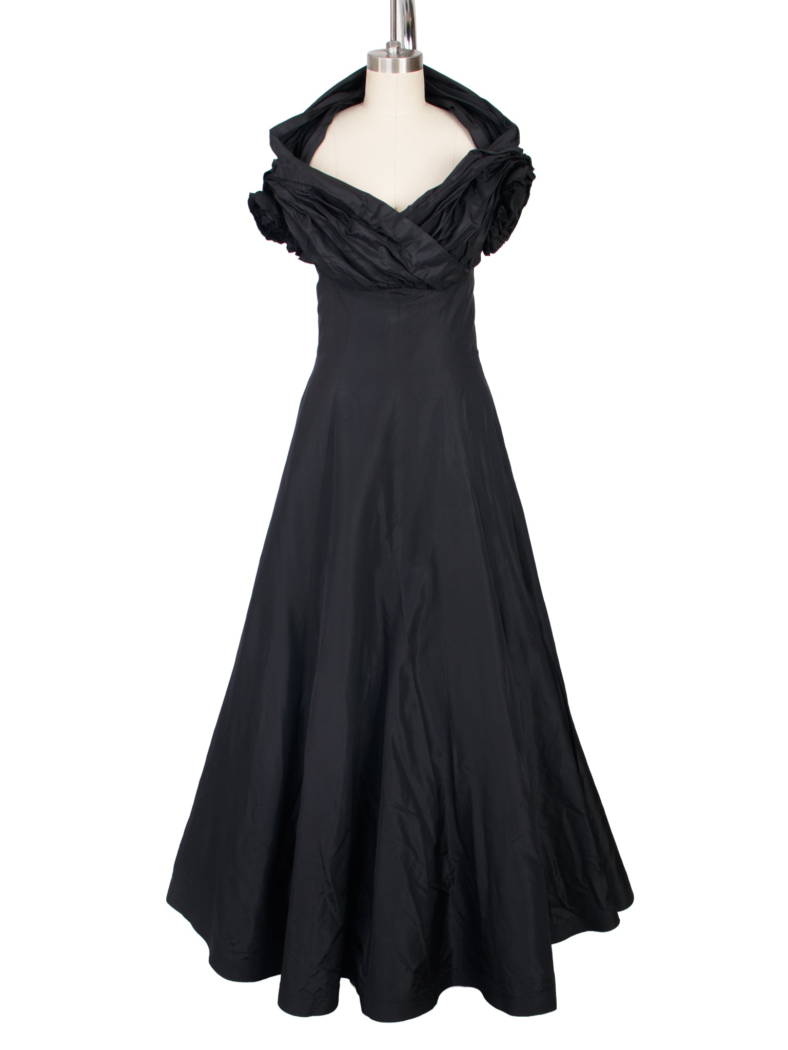 Murray Arbeid Taffeta Rosette Applique Gown