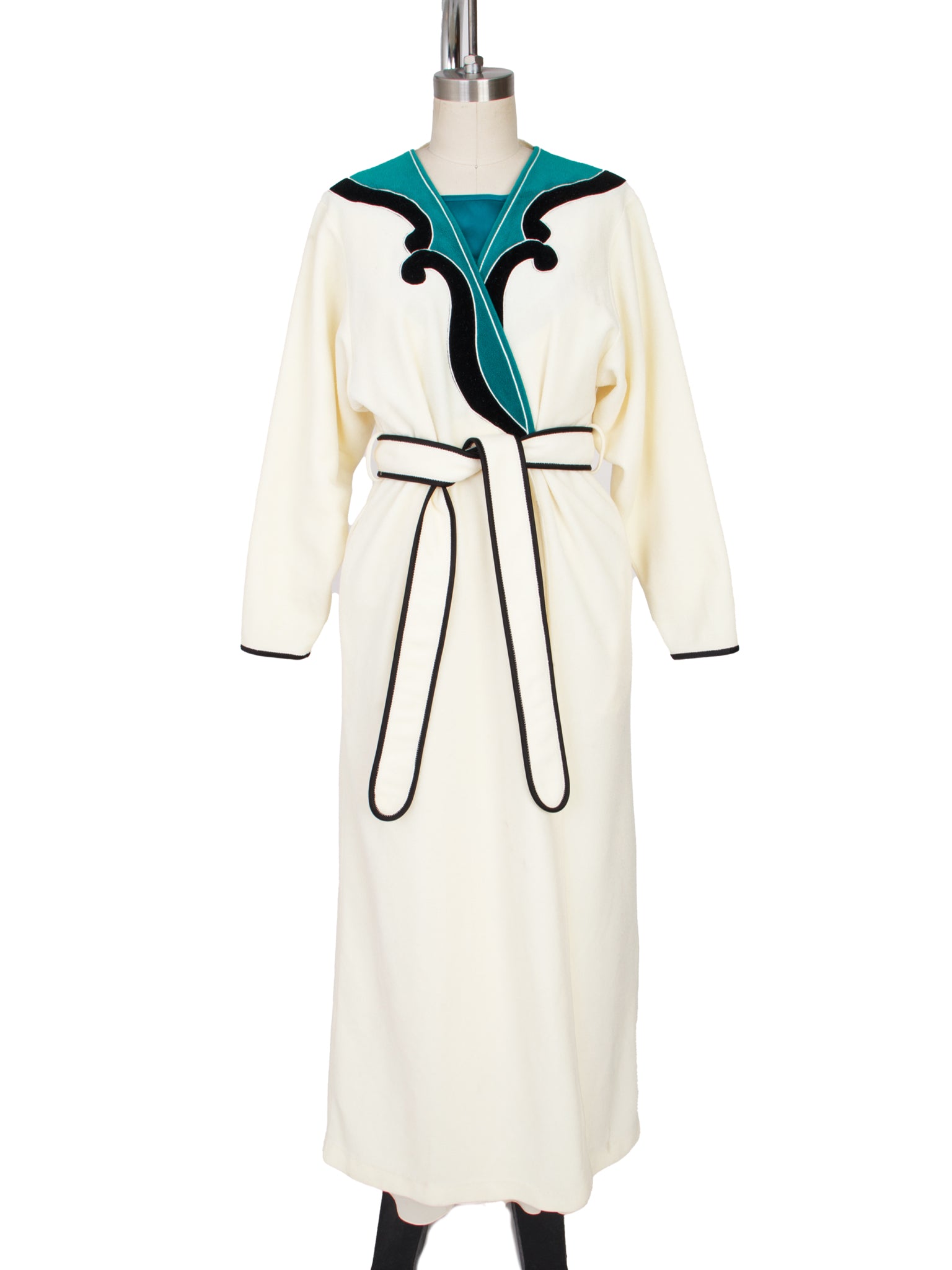 Oscar De La Renta Embroidered Nightgown & Robe Set