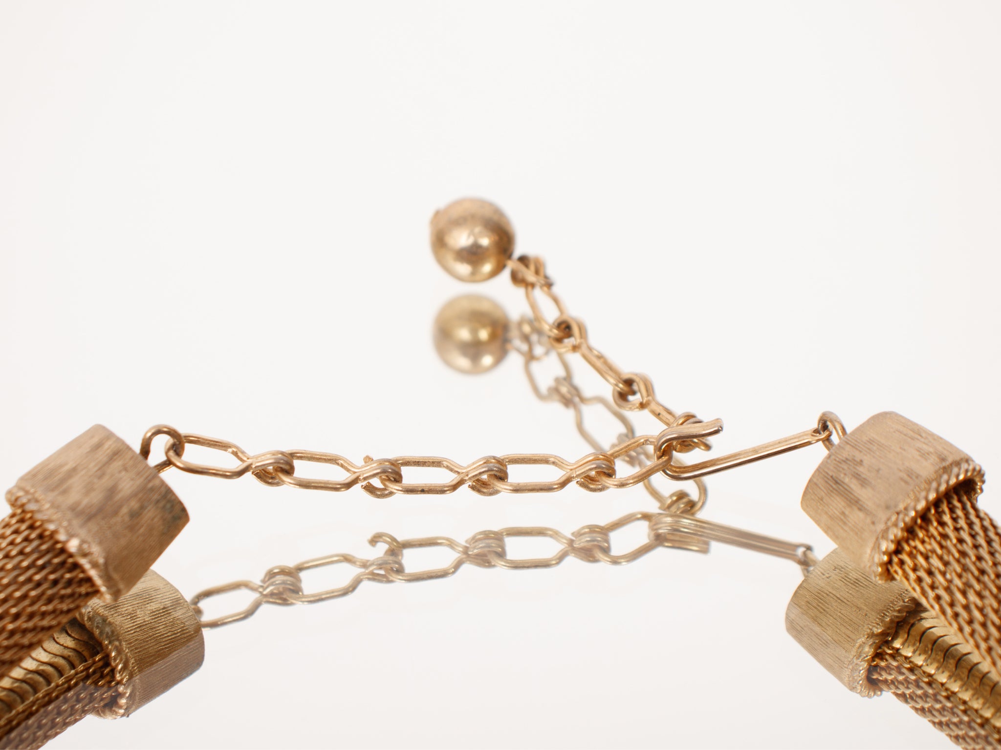 1970s Costume Mesh & Snake Chain Choker