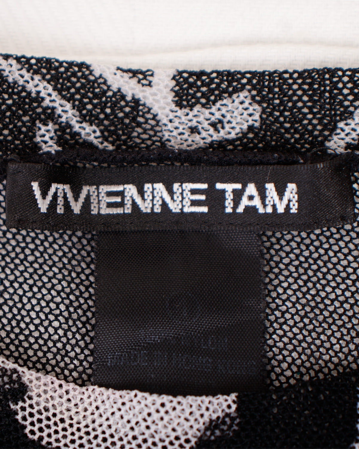Vivienne Tam Mesh Kissing Couple Print Top