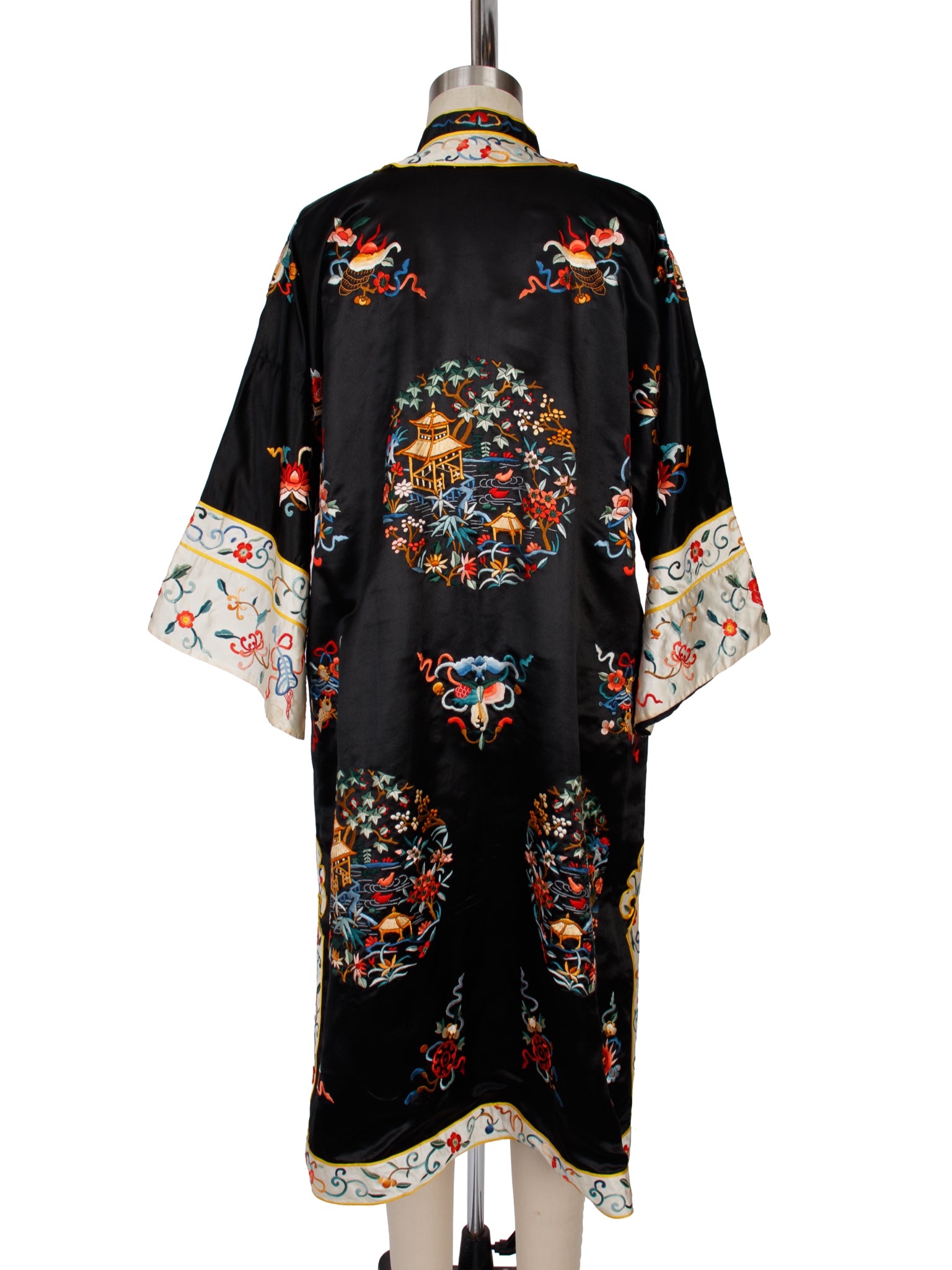 1950s Bai Hua Silk Chinese Embroidered Robe