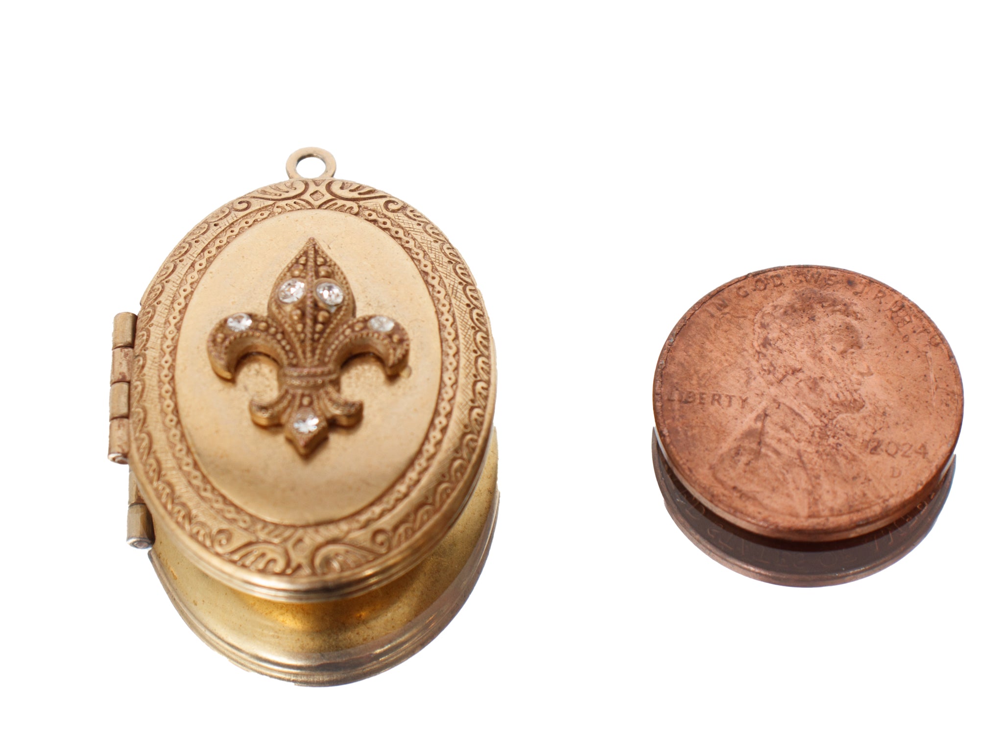 Mid Century Victorian Revival Fleur de Lis Locket