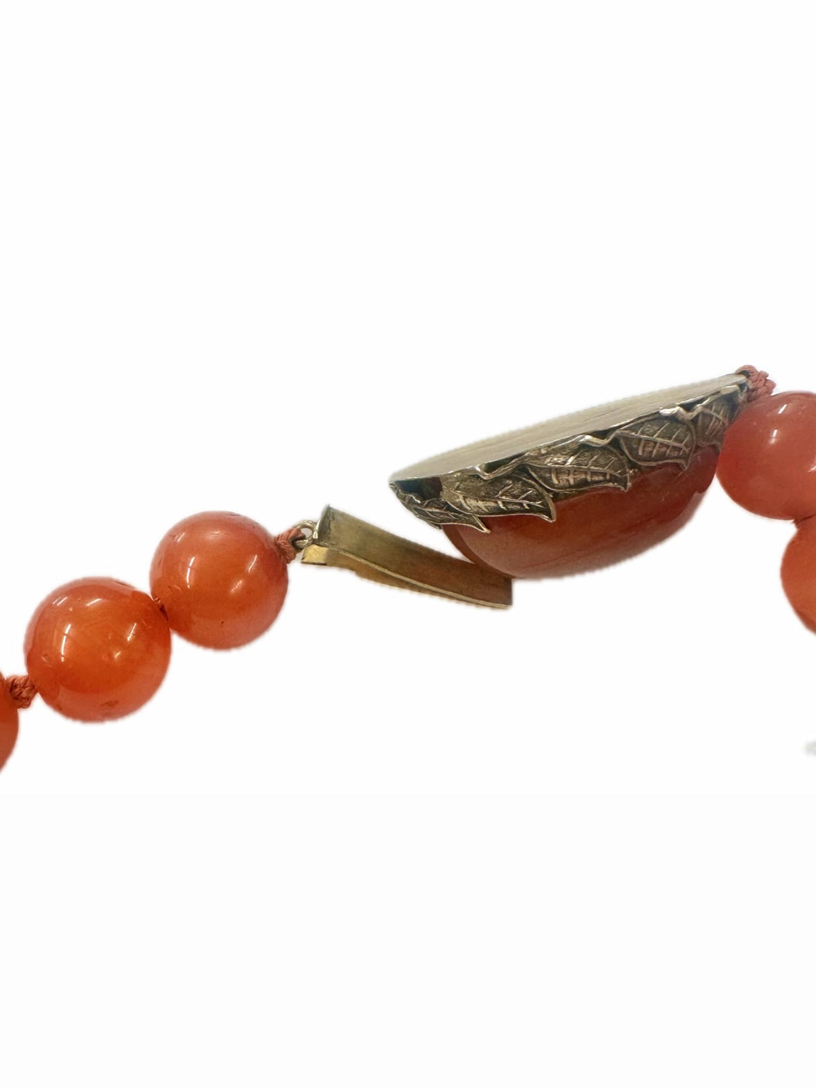 Sterling Leaf Bezel & Handknotted Carnelian Bead Necklace