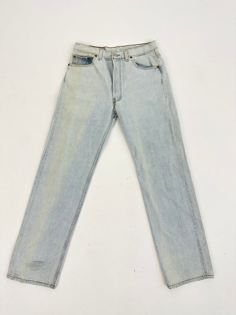 90s Levis 501 Light Wash Jeans / Size 33